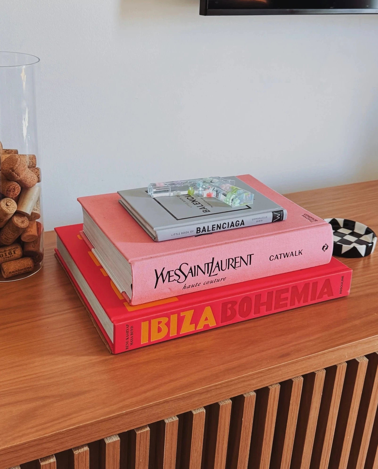 Livro Assouline Ibiza Bohemia - Modern Mood [WEBP]