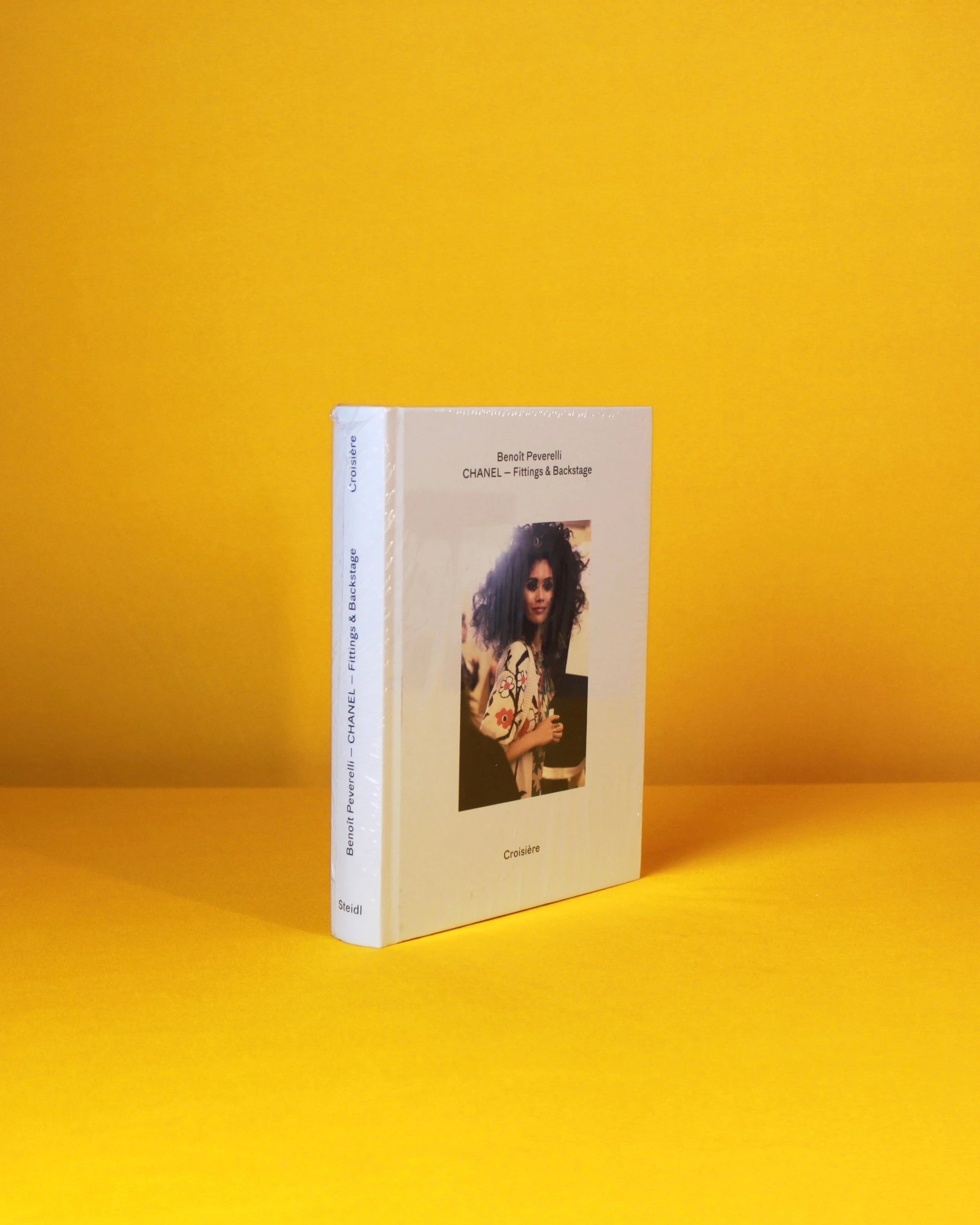 Livro Chanel - Fittings and Backstage - Croisiere - Modern Mood [WEBP]