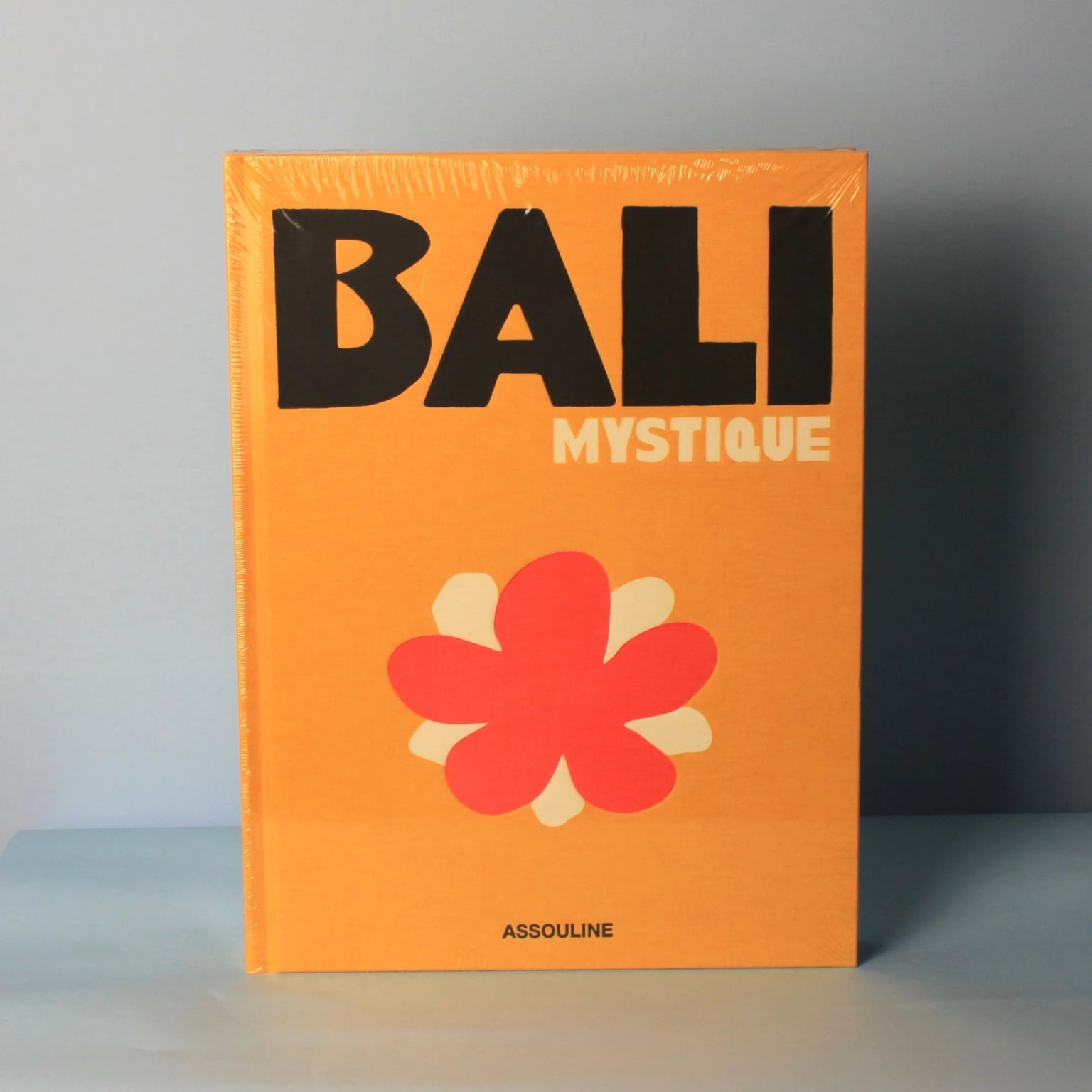 Livro Bali Mystique Assouline em capa dura, coffee table book de luxo para mesa de centro e decoração sofisticada [WEBP]