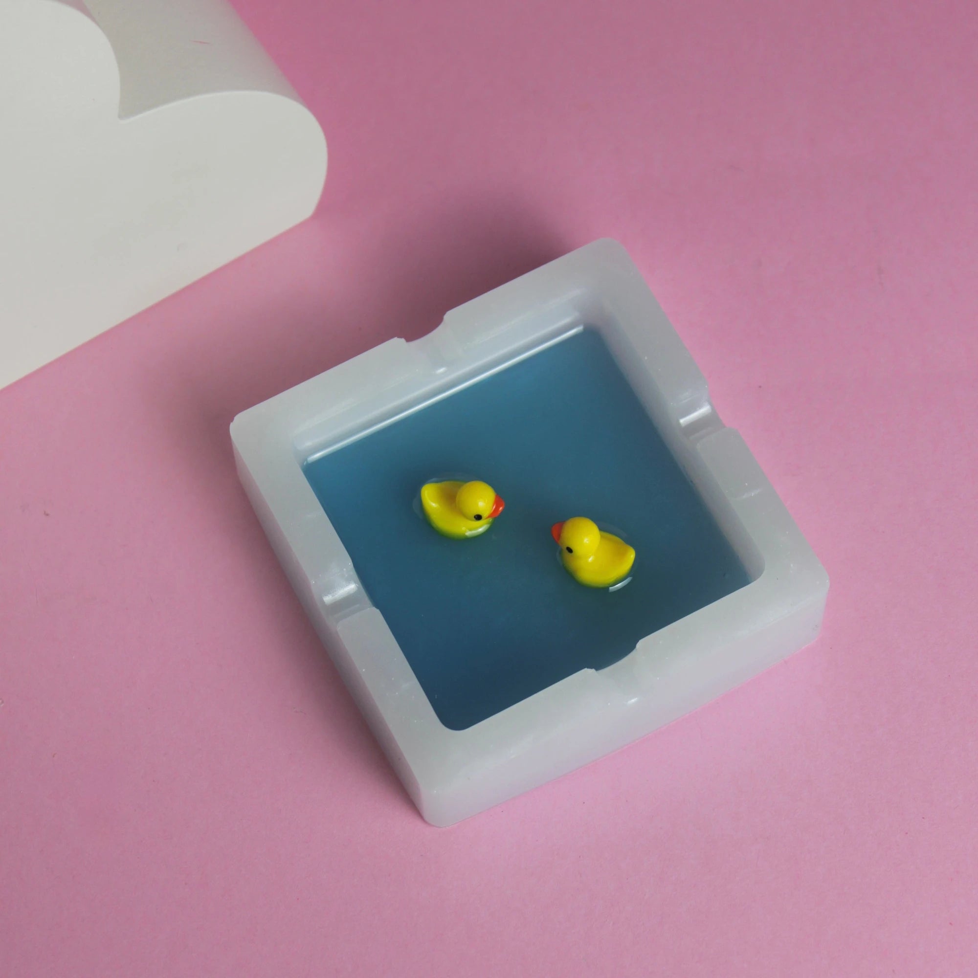 Cinzeiro Duck em resina artesanal 9x9 cm, peça decorativa criativa da Modern Mood [WEBP]