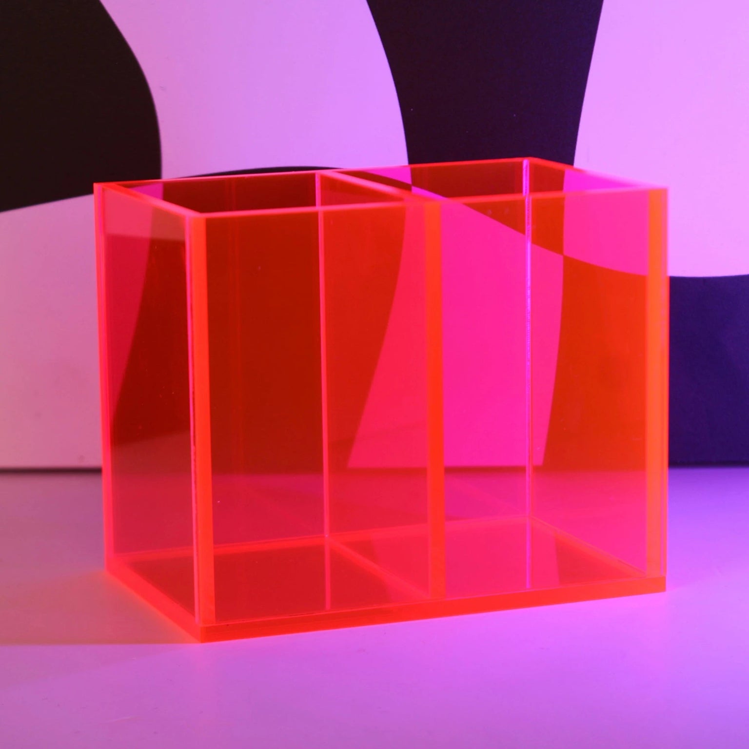 Porta caneta duplo de acrílico neon translúcido da Modern Mood para organizar mesa, home office e penteadeira [WEBP]