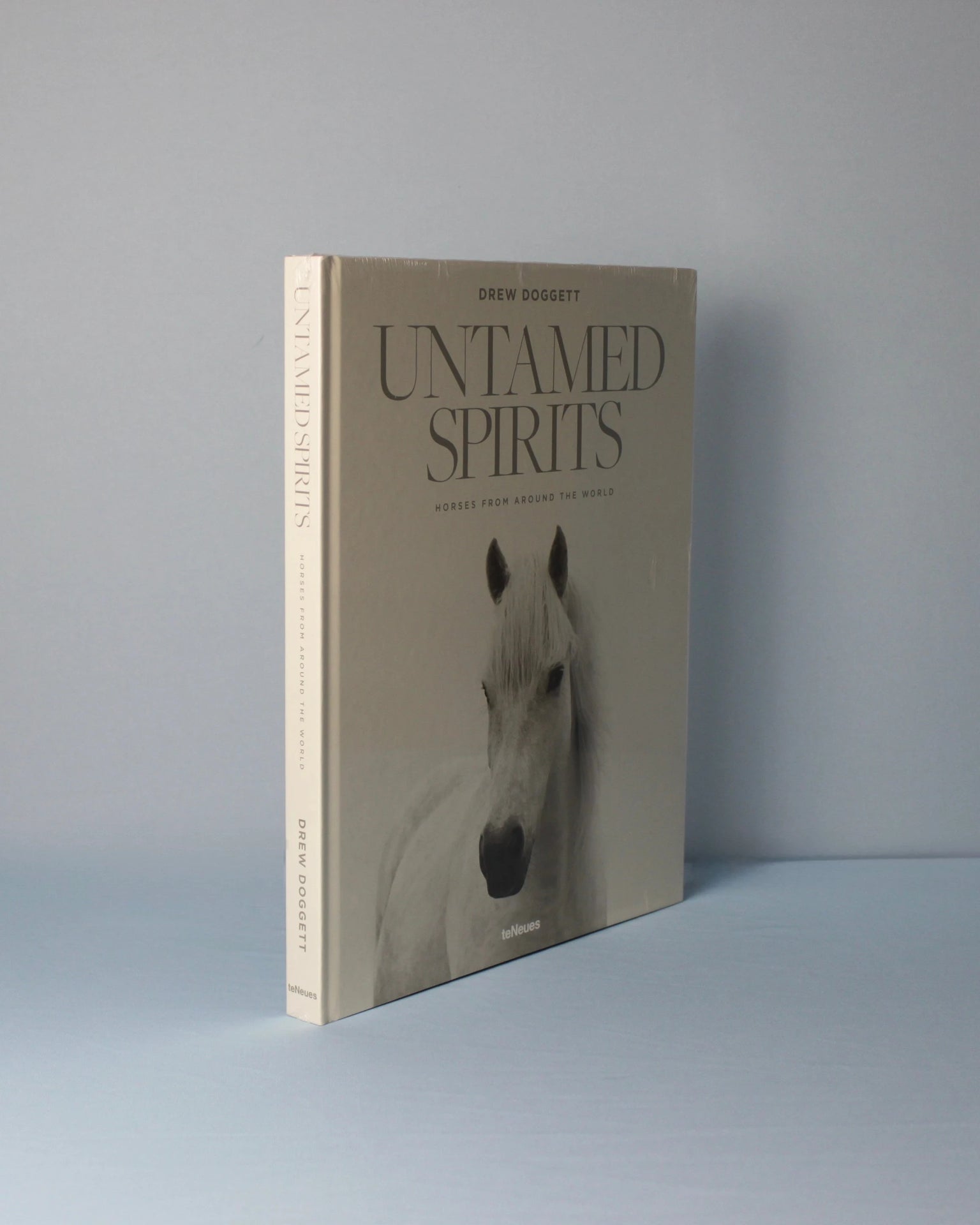 Livro Untamed Spirits: Horses From Around the World Teneues [WEBP]