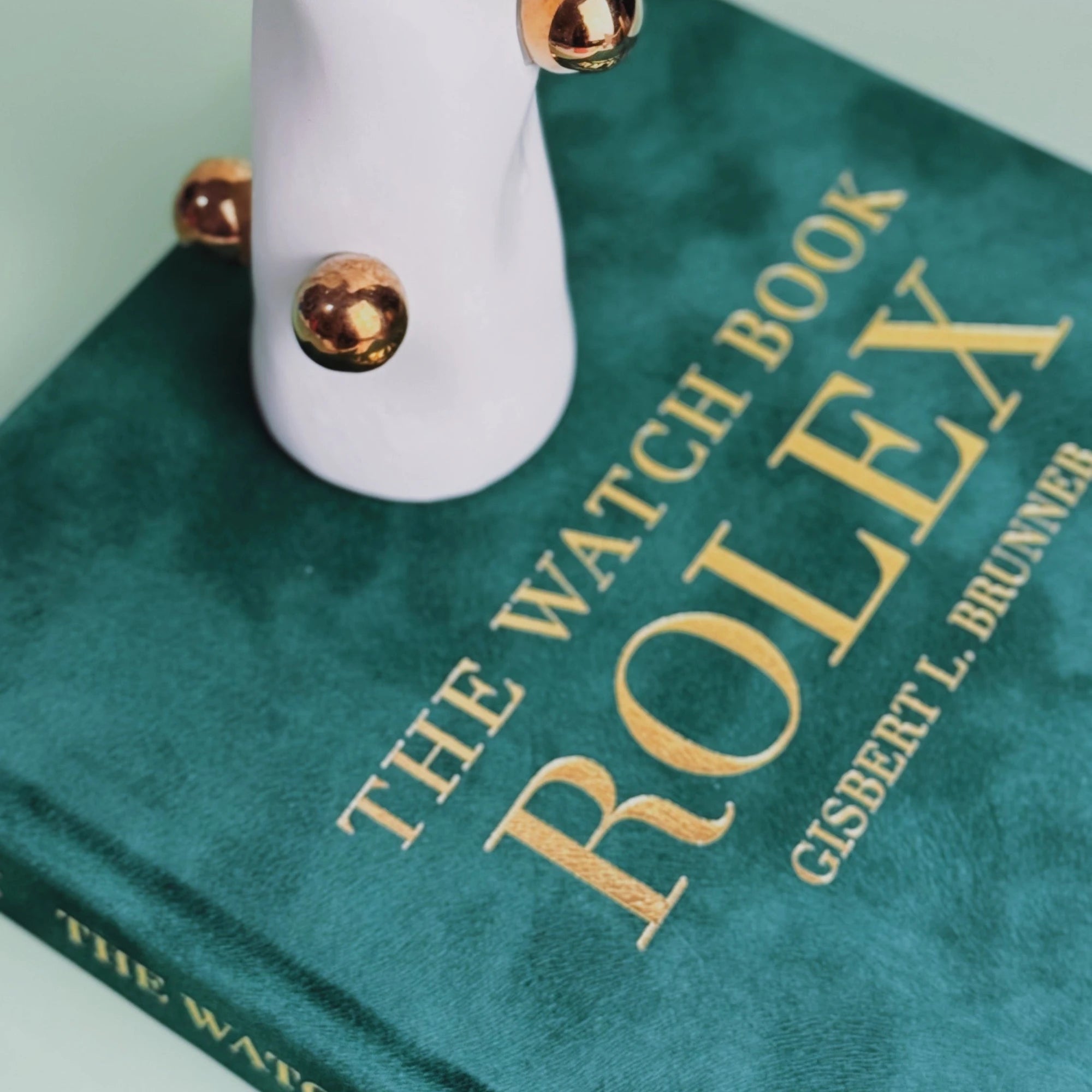 Livro Rolex -  The Watch Book (3rd Updated And Extended Edition) - Modern Mood [WEBP]