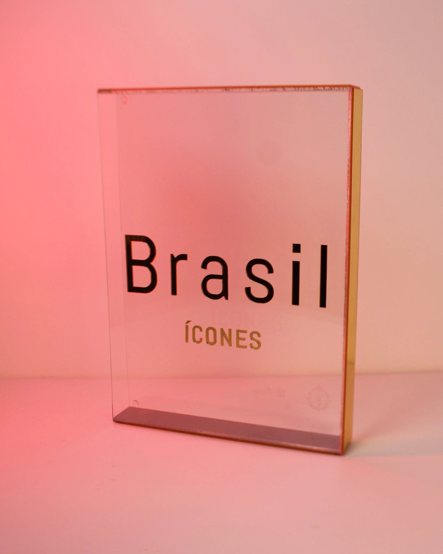 Livro Brasil Arquitetura e Decoração Ícones 2 capa dura coffee table book de luxo Modern Mood [WEBP]