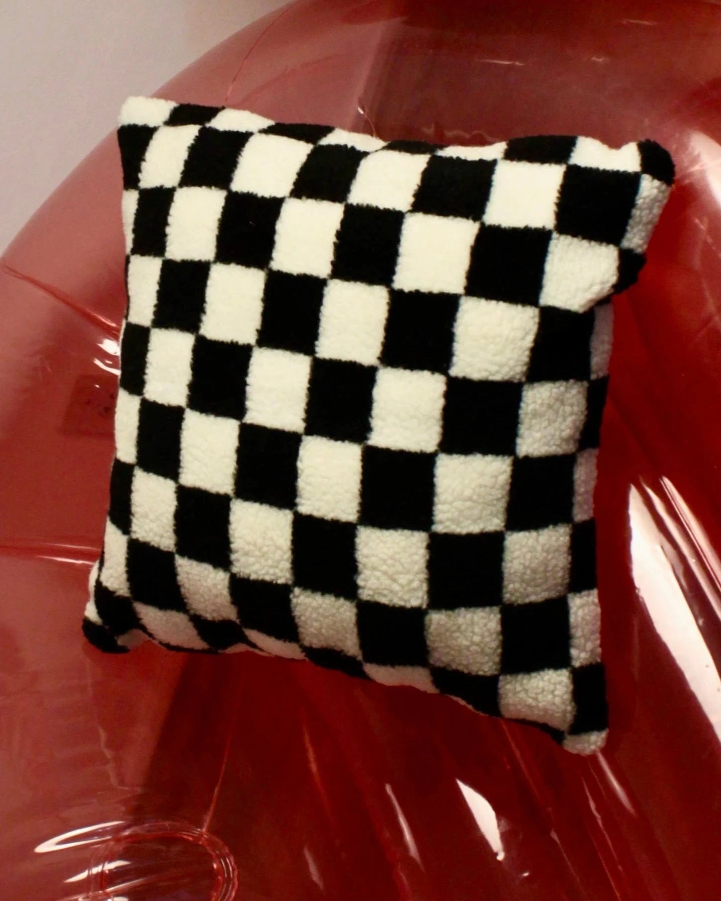 Almofada FUR 45x45 cm em pelúcia sintética macia para sofá ou cama - Modern Mood [WEBP]