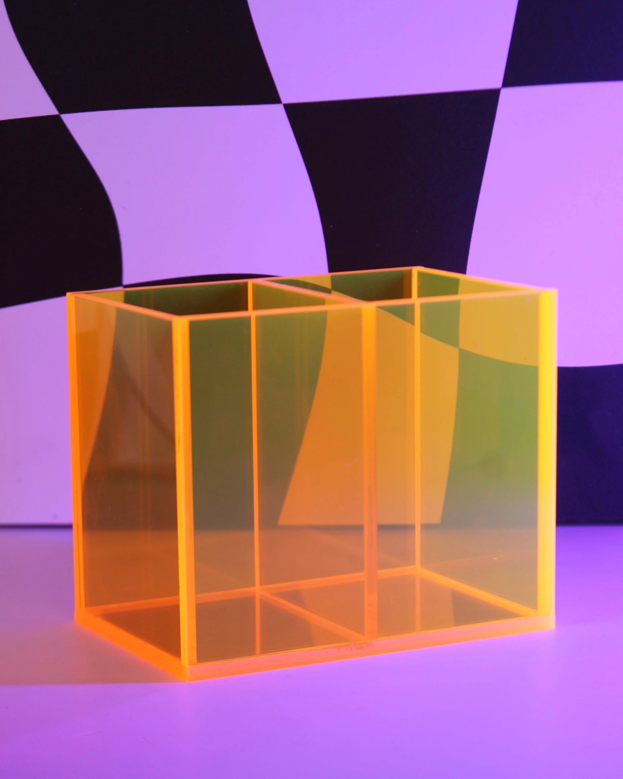 Desk Box - Porta Caneta Duplo de Acrílico Neon [WEBP]