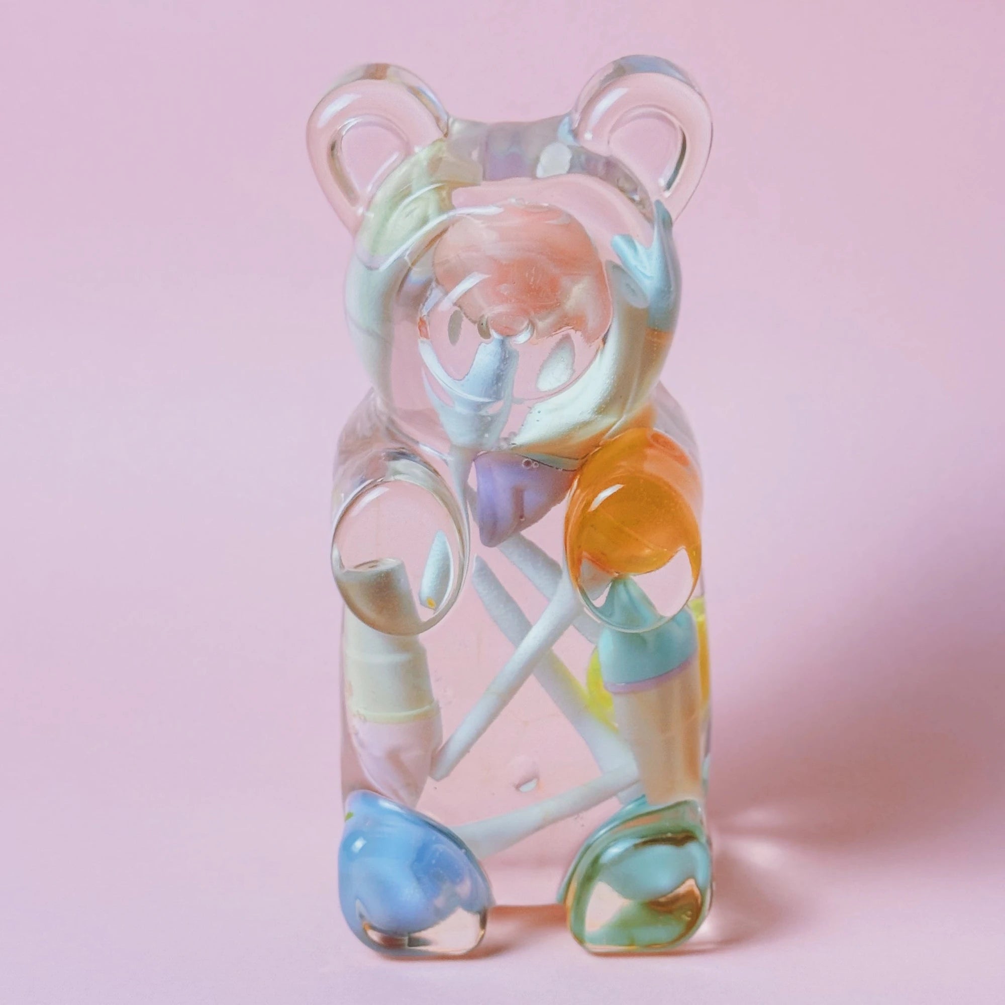 Adorno urso gigante Giant Bear em resina transparente estilo Candy Shop para decoração premium - Modern Mood [WEBP]
