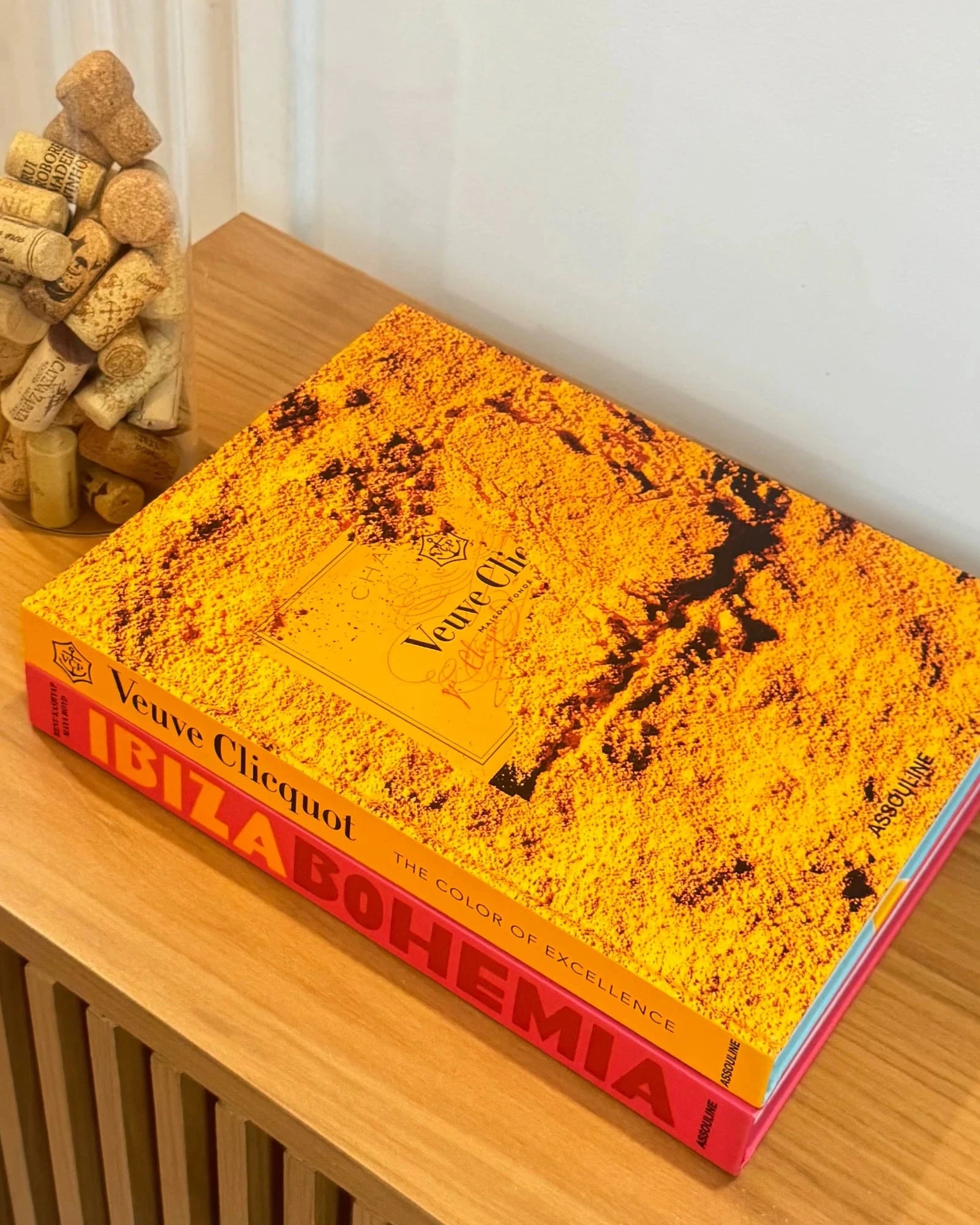Livro Assouline Ibiza Bohemia - Modern Mood [WEBP]