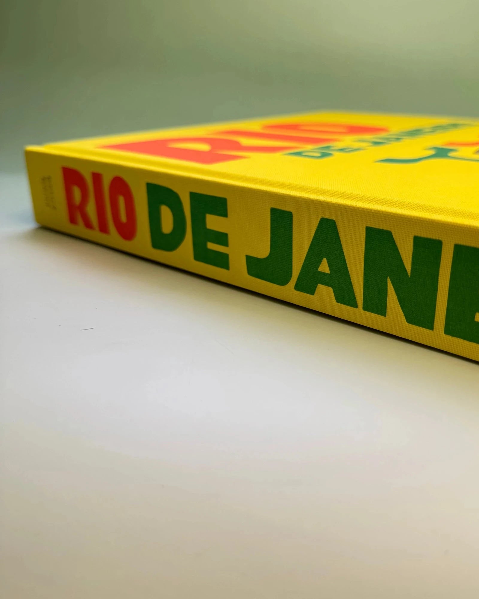 Livro Assouline Rio de Janeiro - Modern Mood [WEBP]