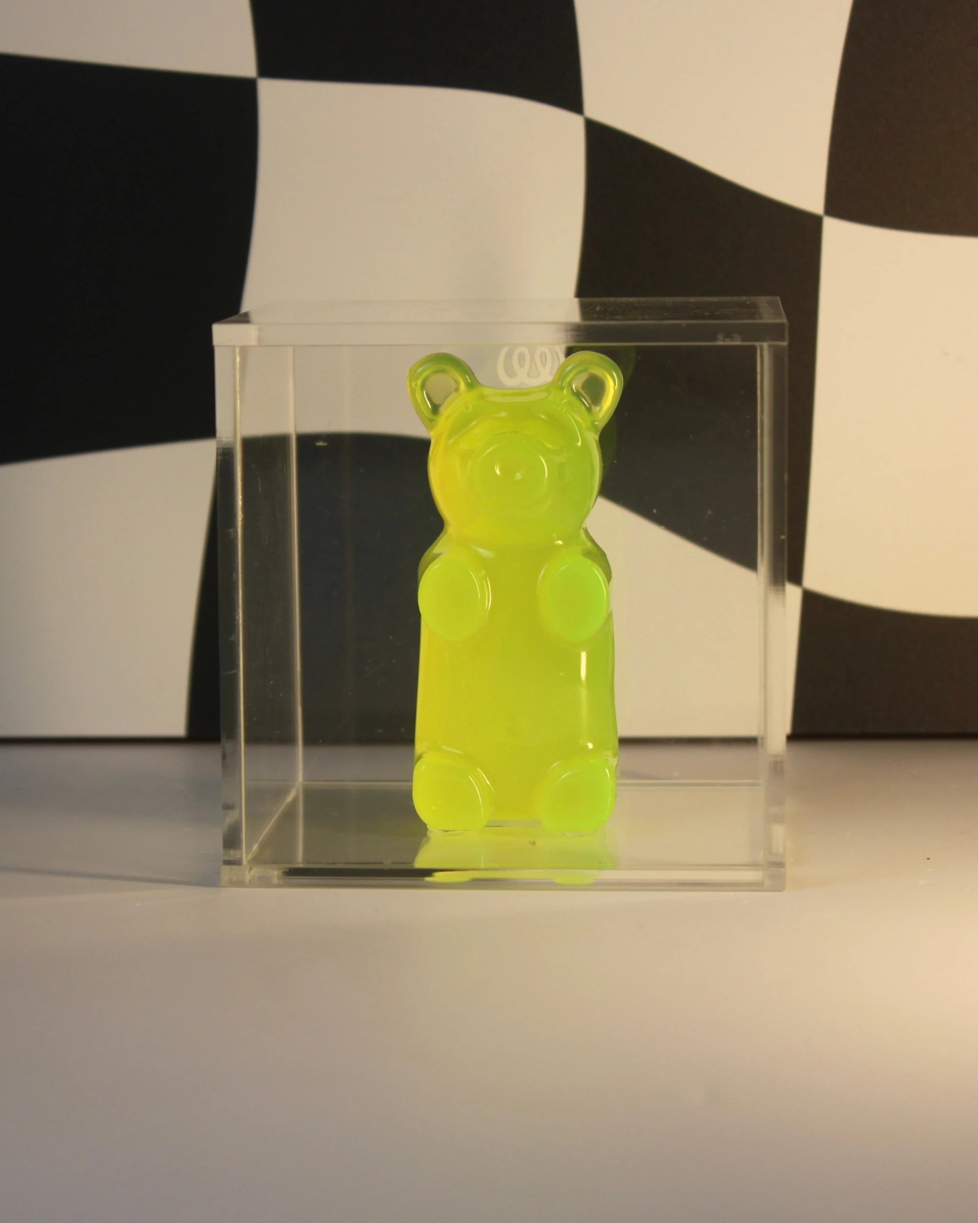 Candy Cube  - Urso na Caixa de Acrílico - Modern Mood [WEBP]