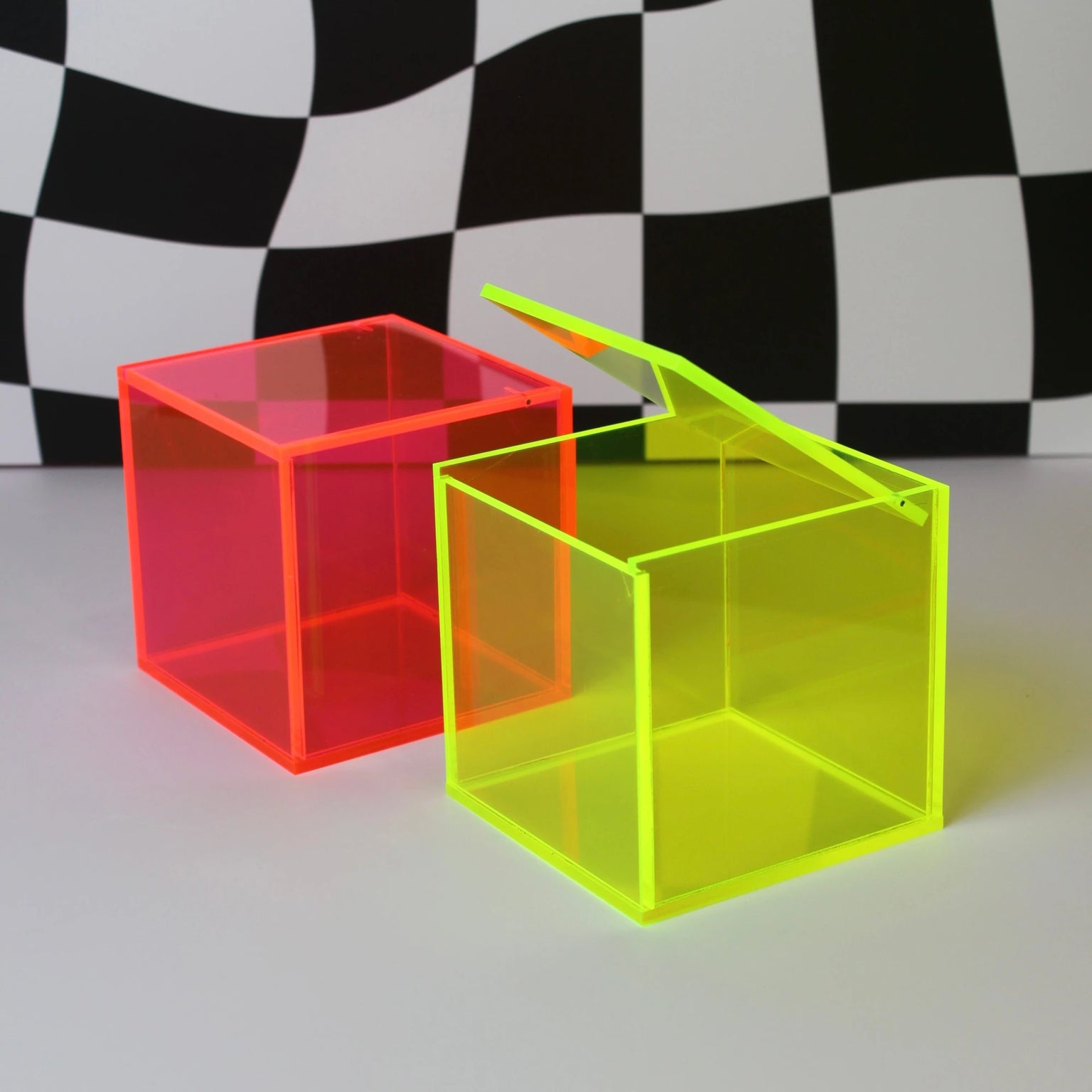 MOOD Box caixa organizadora em acrílico translúcido neon 10x10 cm com tampa basculante Modern Mood [WEBP]