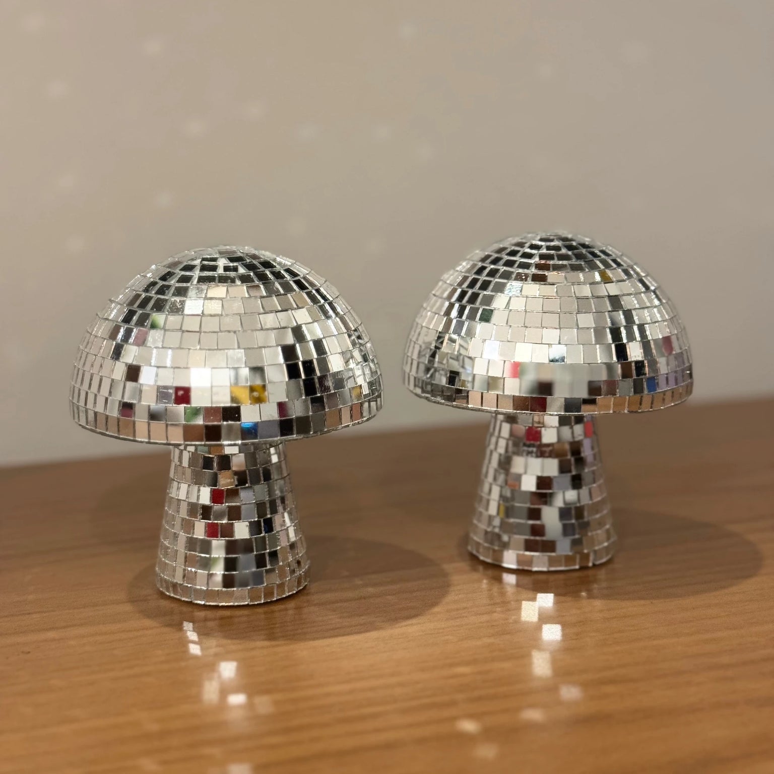 Cogumelo disco espelhado decorativo com mini espelhos, 10,5 x 9,5 cm, para quarto e sala [WEBP]