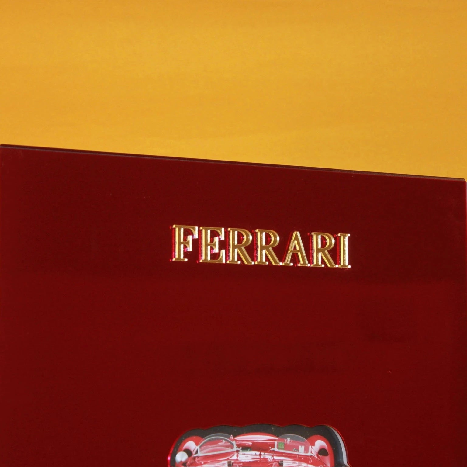The Ferrari Book Teneues com Capa Acrílica Premium - Modern Mood [WEBP]