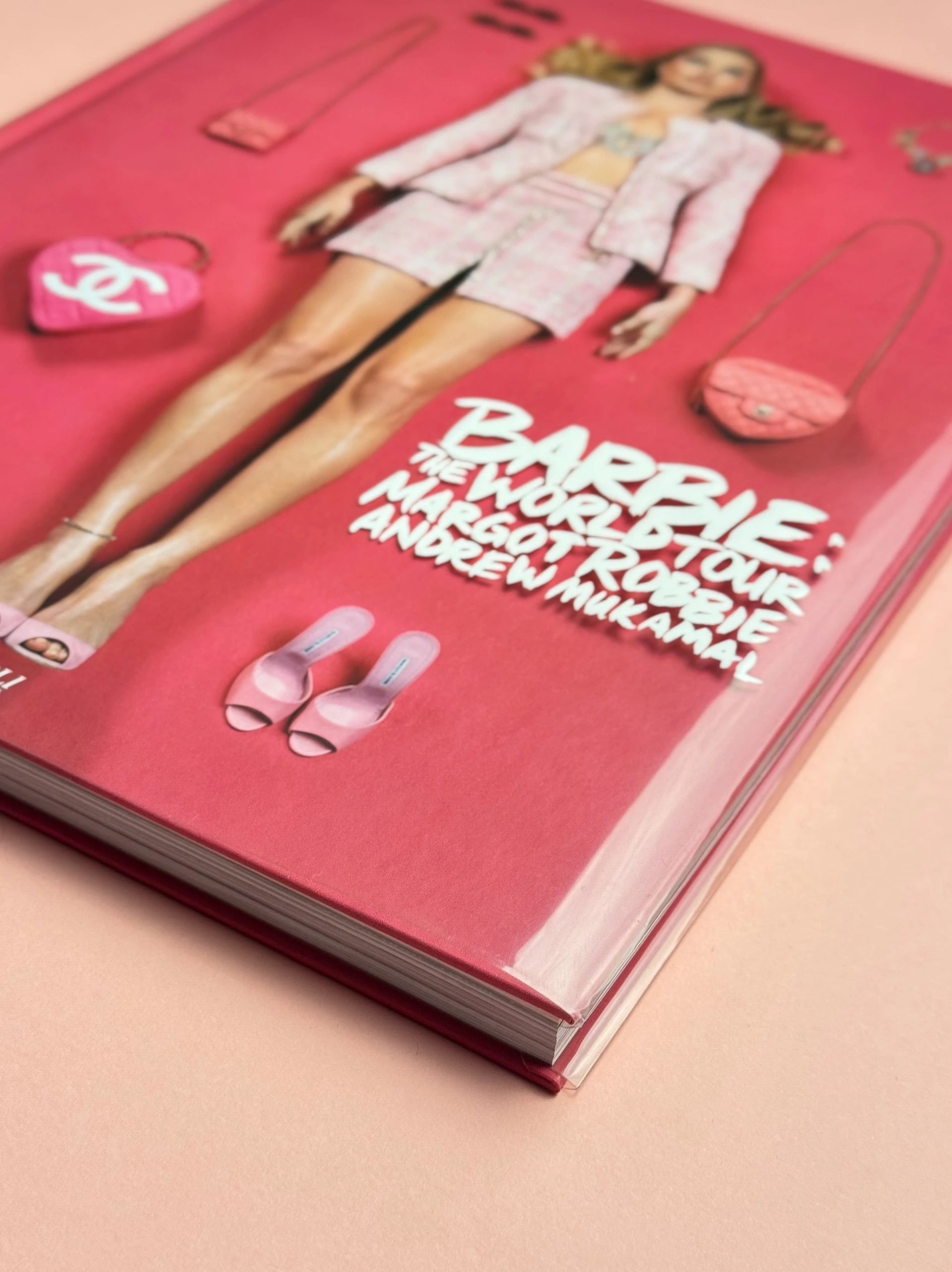 Livro Barbie: The World Tour Rizzoli - Modern Mood [WEBP]