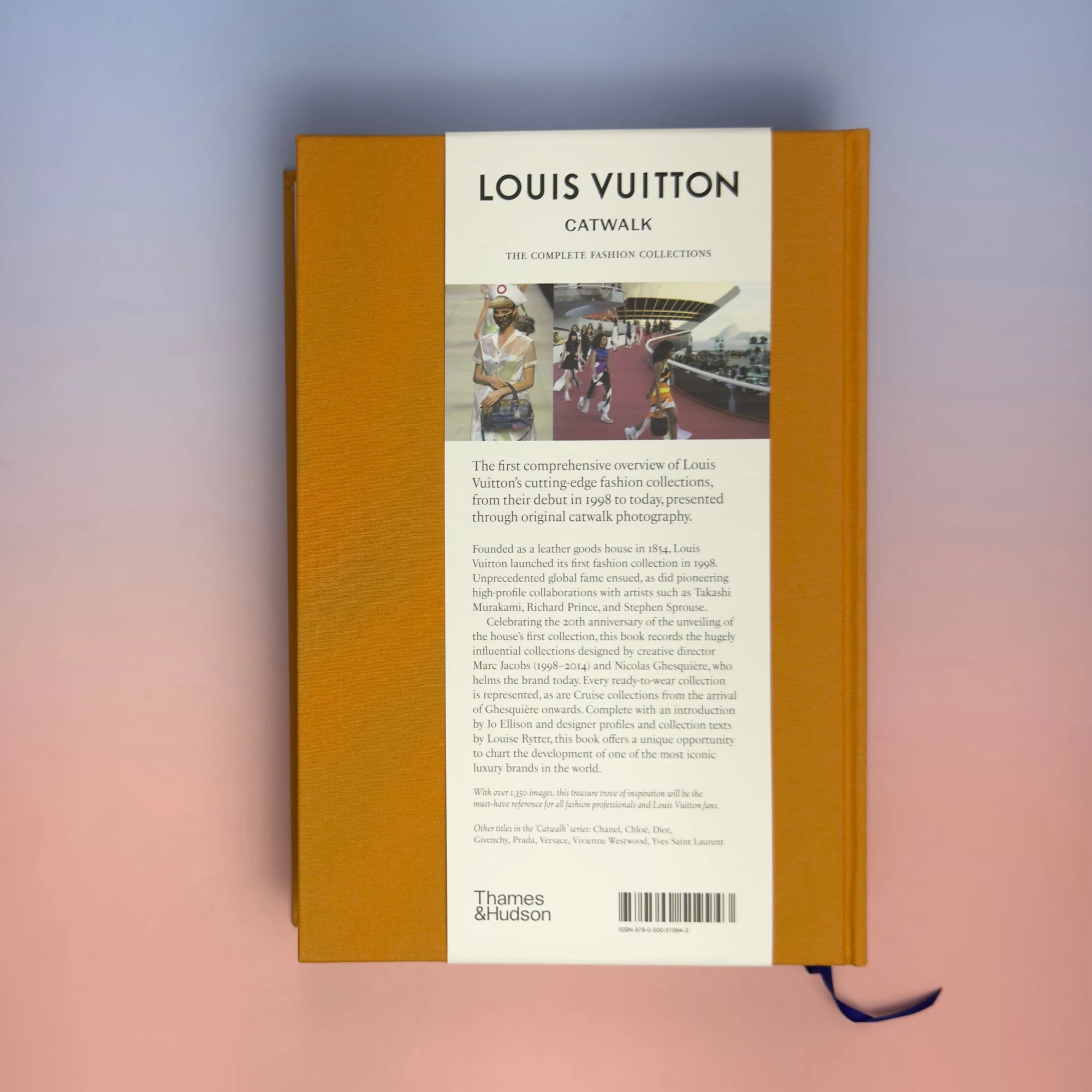 Livro Louis Vuitton - Catwalk Thames & Hudson - Modern Mood [WEBP]
