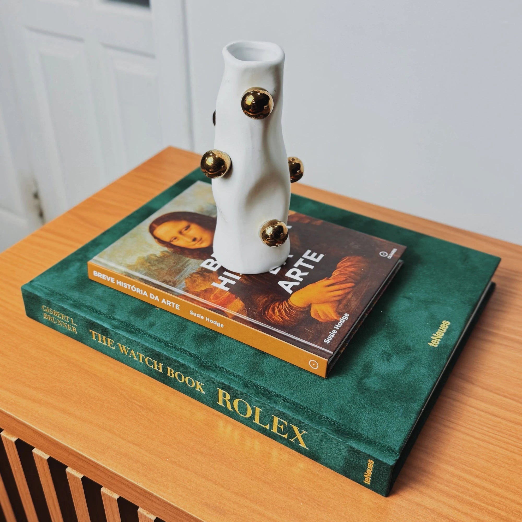 Livro Rolex -  The Watch Book (3rd Updated And Extended Edition) - Modern Mood [WEBP]