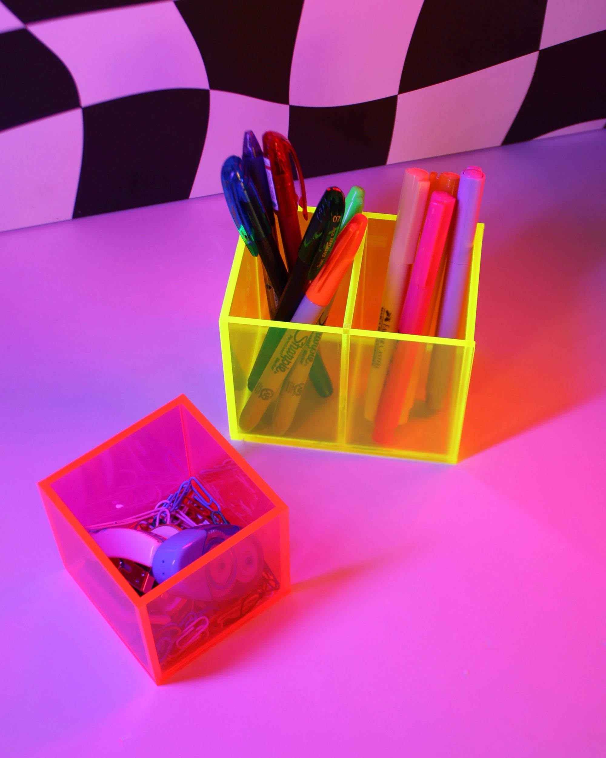 Pop Box - Porta Treco de Acrílico Neon [WEBP]