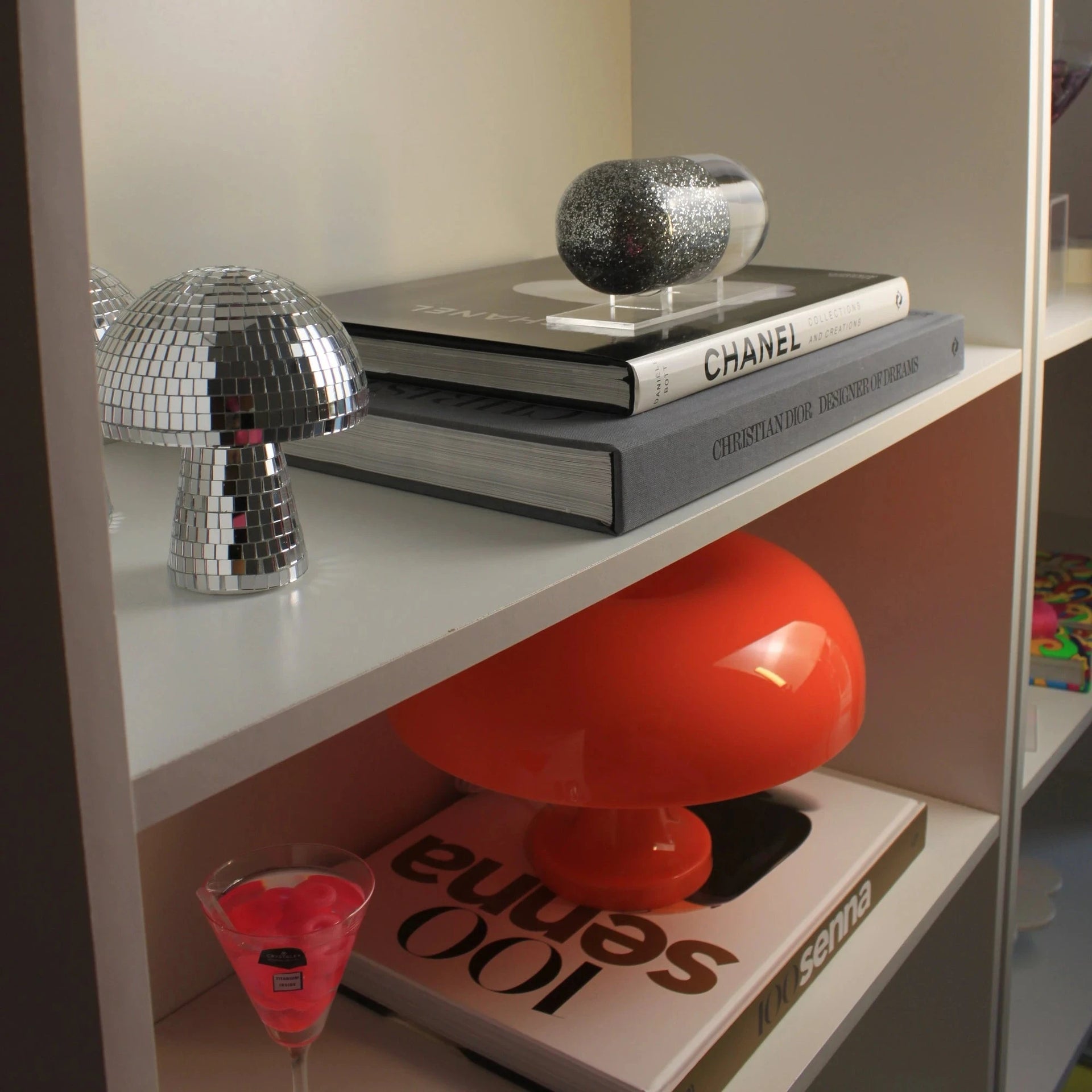Adorno Pill - Silver Pill - Special Edition - Modern Mood [WEBP]