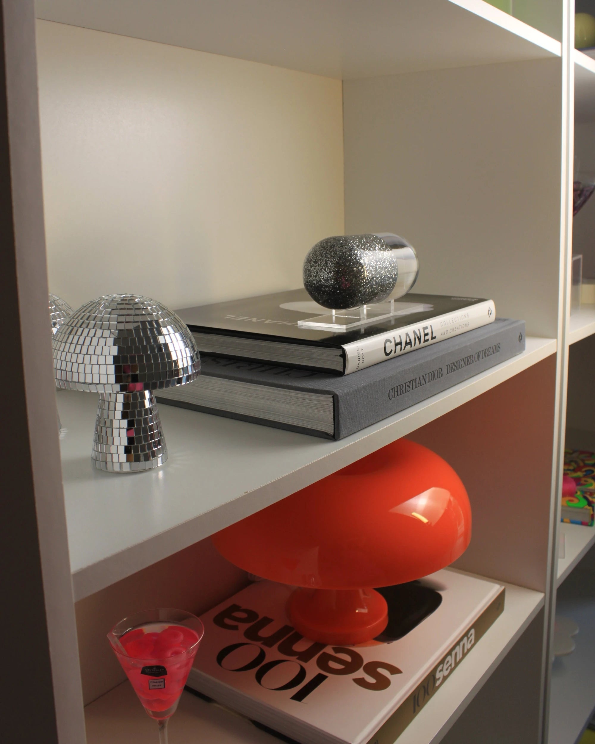Adorno Pill - Silver Pill - Special Edition - Modern Mood [WEBP]