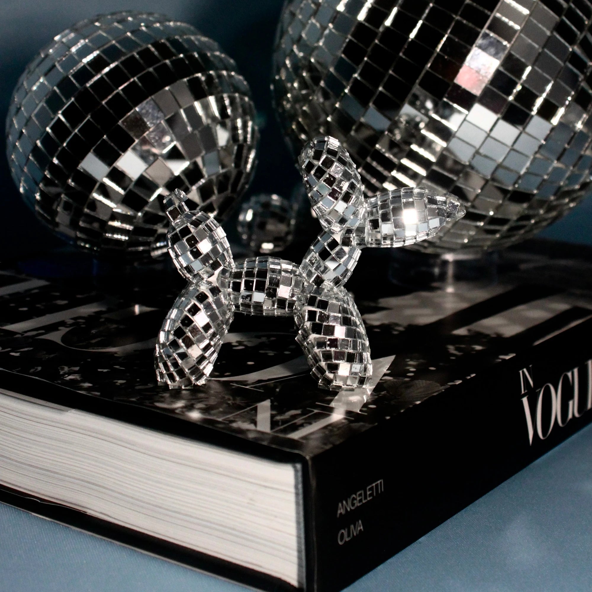 Disco Moodie - Balloon Dog Espelhado - Modern Mood [WEBP]