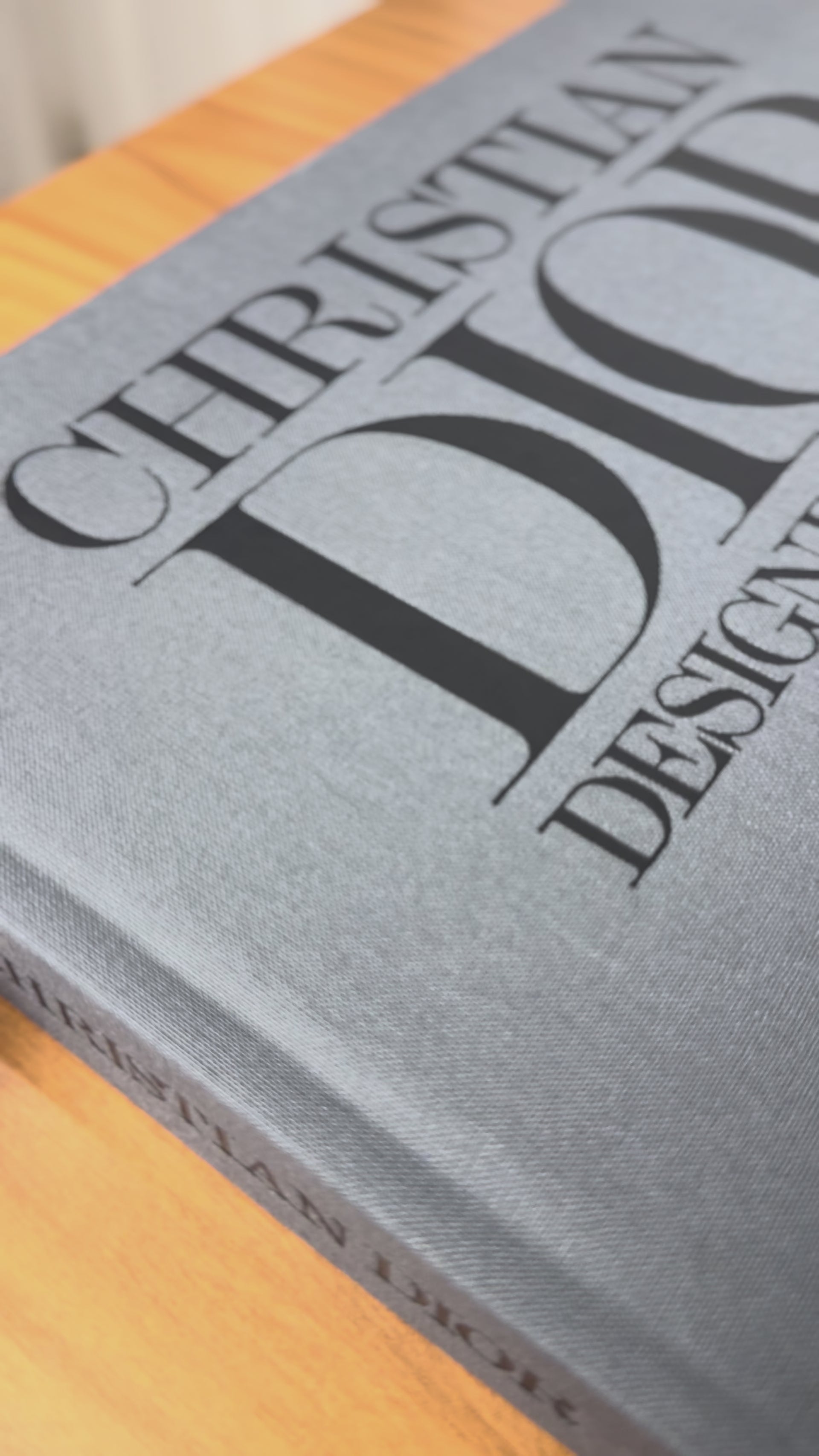 Livro Christian Dior - Designer Of Dreams - Thames & Hudson