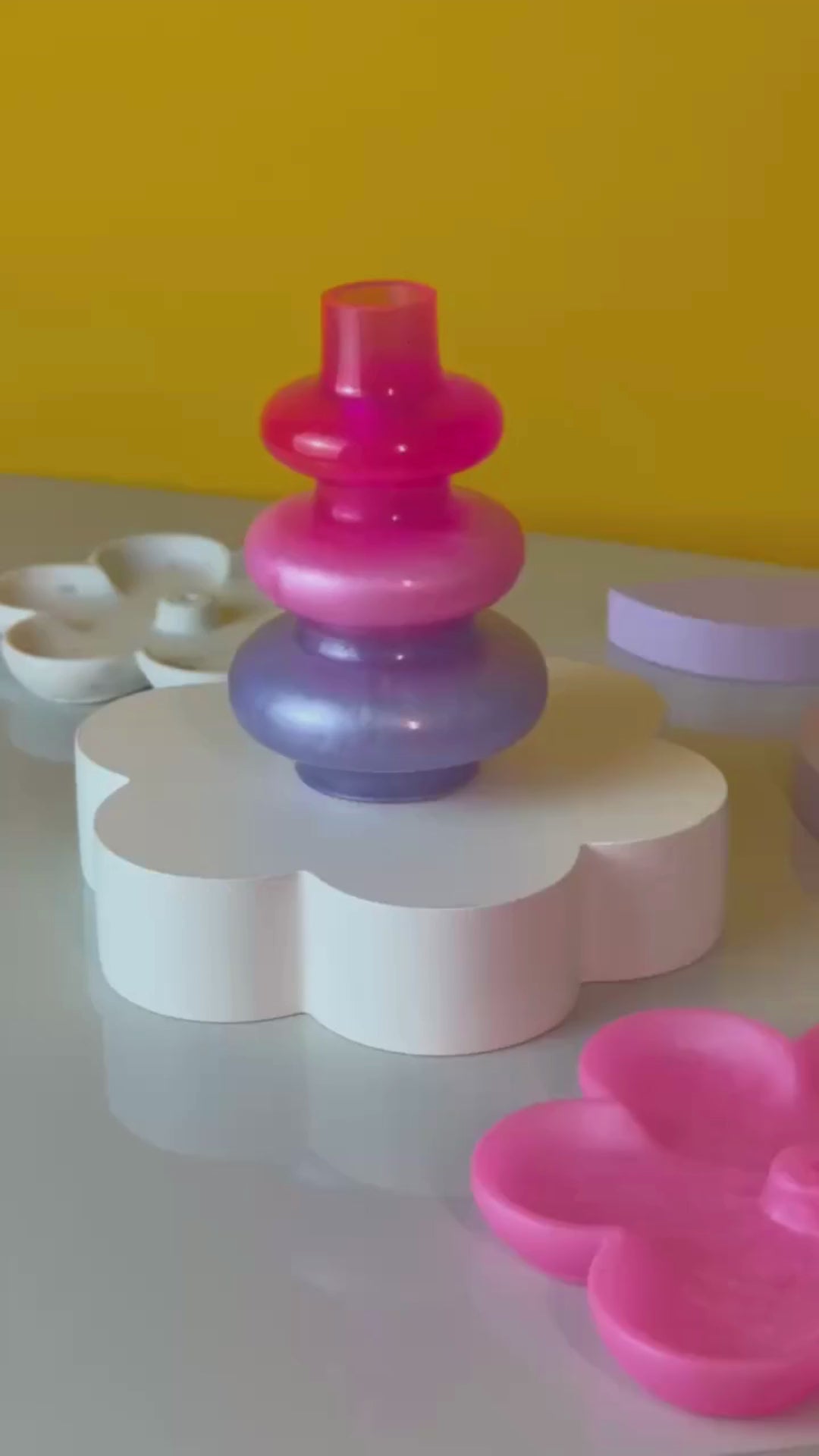 Adorno Pin - Vaso Aesthetic