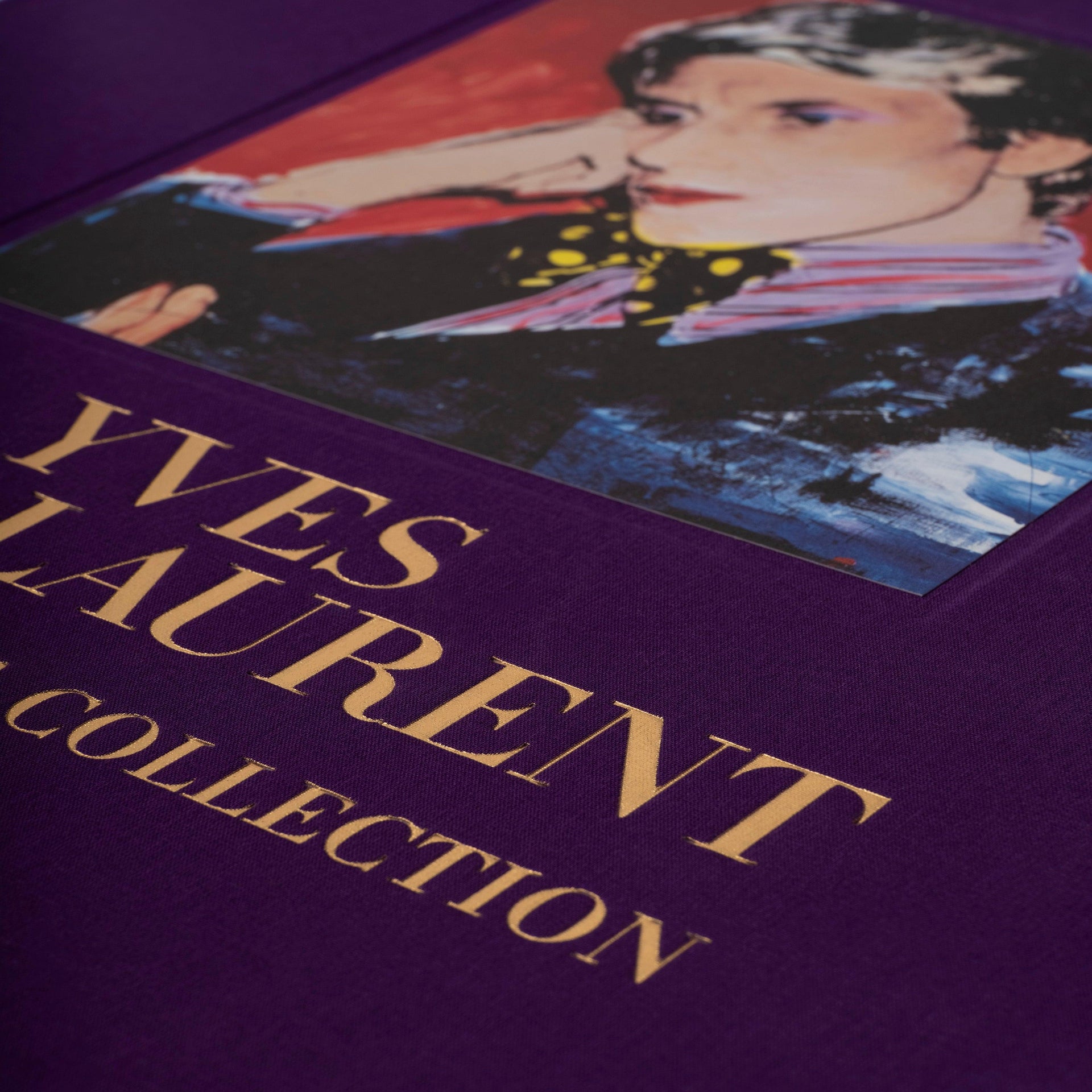 Livro Yves Saint-Laurent: The Impossible Collection Assouline